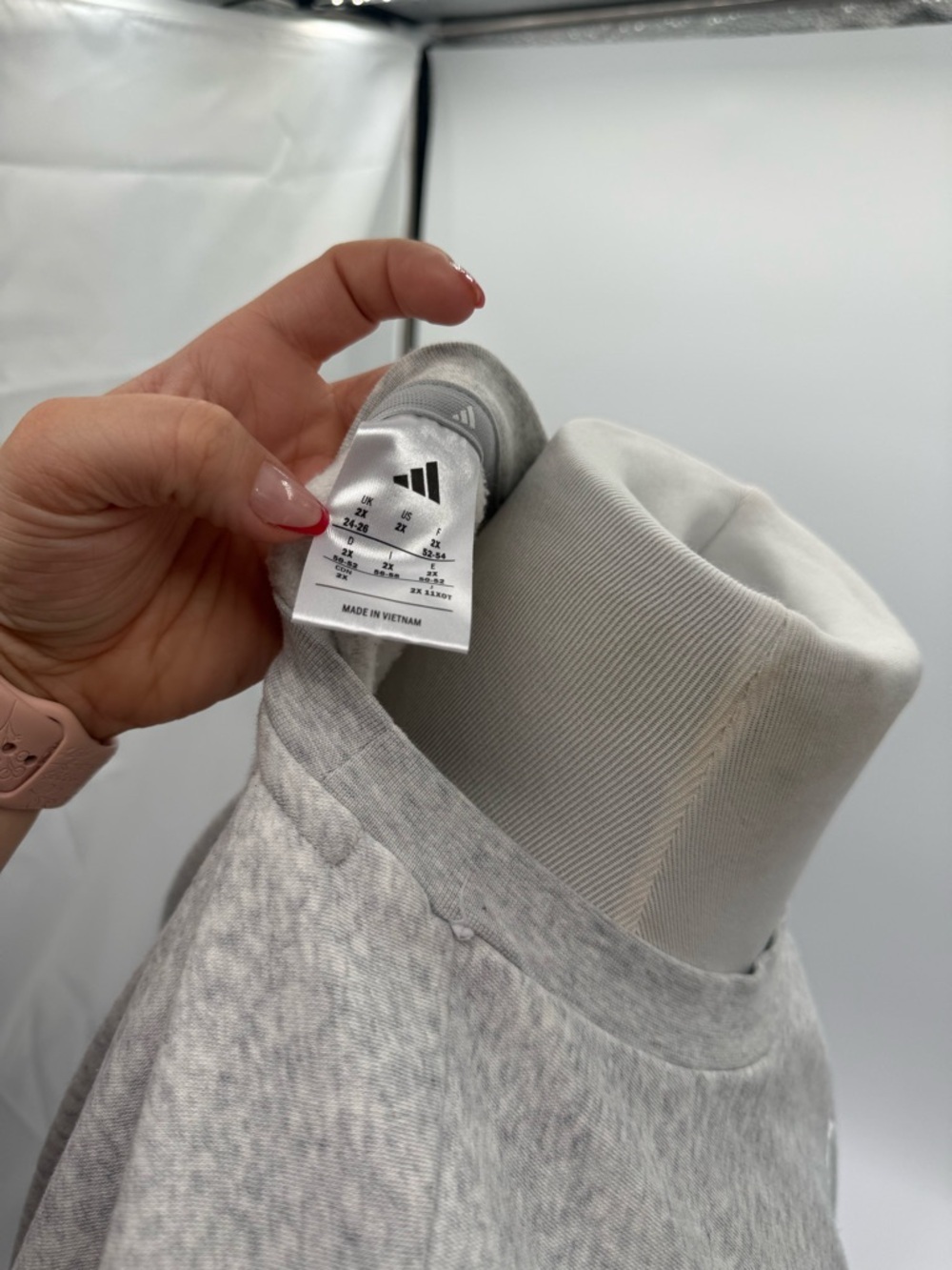 Adidas Women's Loose Slight Cropped Sweatshirt Light Gray Size 2X Plus Size EUC - Picture 14 of 14